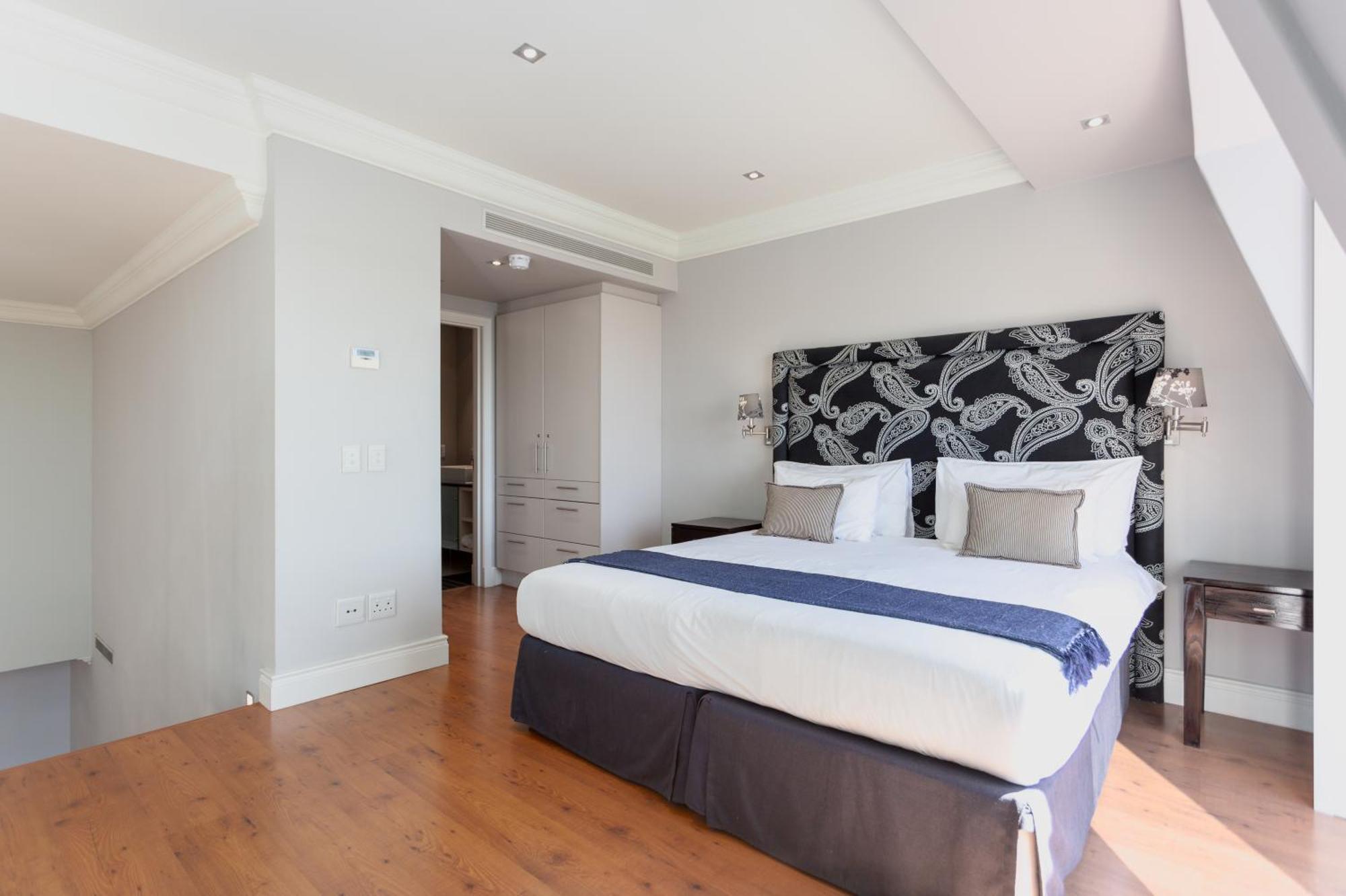Cape Royale By Mcstay Cape Town Exterior photo
