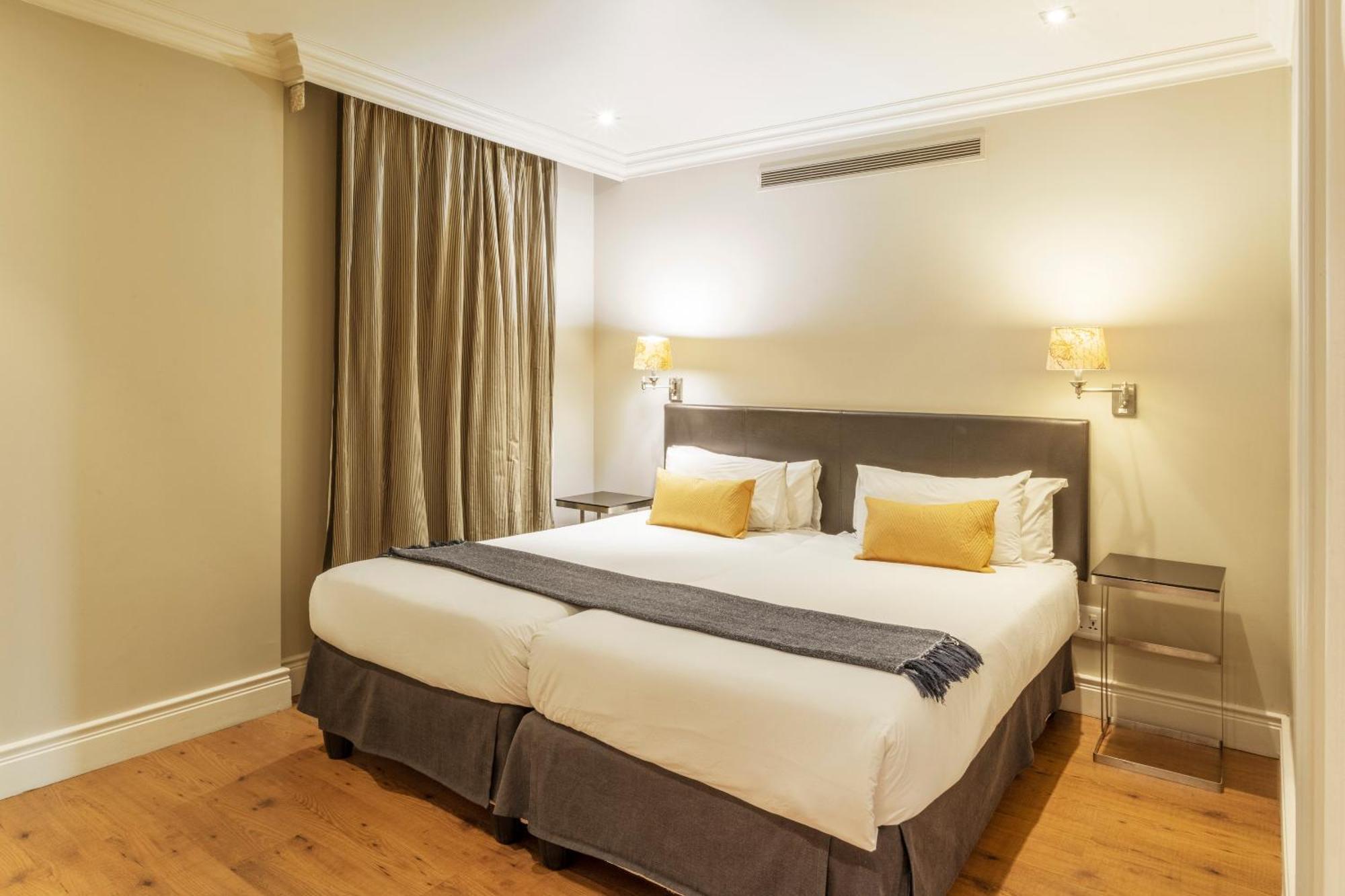 Cape Royale By Mcstay Cape Town Exterior photo